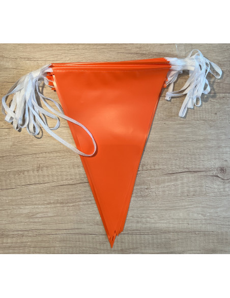 Guirlande fanions triangulaires orange ultra résistant de 10 m