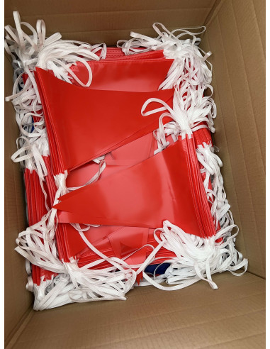 guirlande fanions triangle rouge