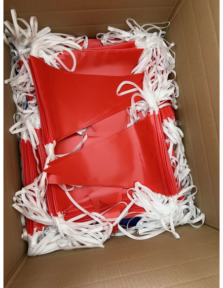 guirlande fanions triangle rouge