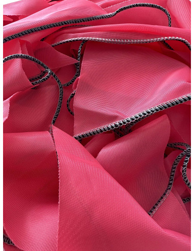 Guirlande fanions rose en tissu résistant pour extérieur