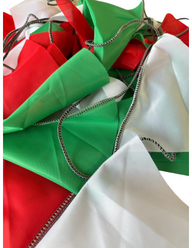 Guirlande fanions triangulaire vert, blanc et rouge en tissu résistant / fabrication française