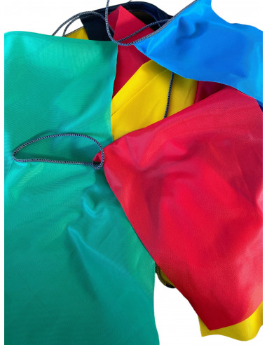 Guirlande rectangles pour les jeux en tissu : décoration évènement