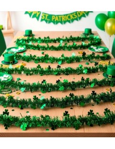 Guirlande saint Patrick brillante avec petits trèfles pour la Saint Patrick